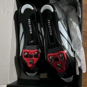 PELOTON Shoes and heart rate monitor